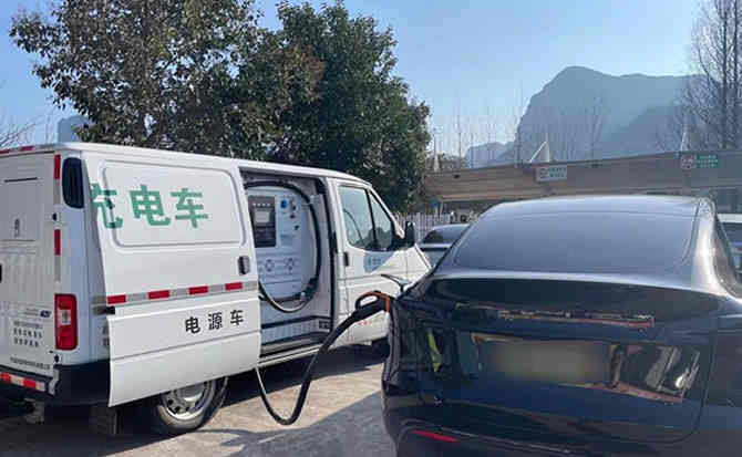 隆阳区汽车搭电