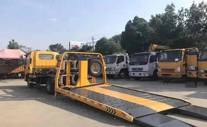 隆阳区汽车中途维修案例